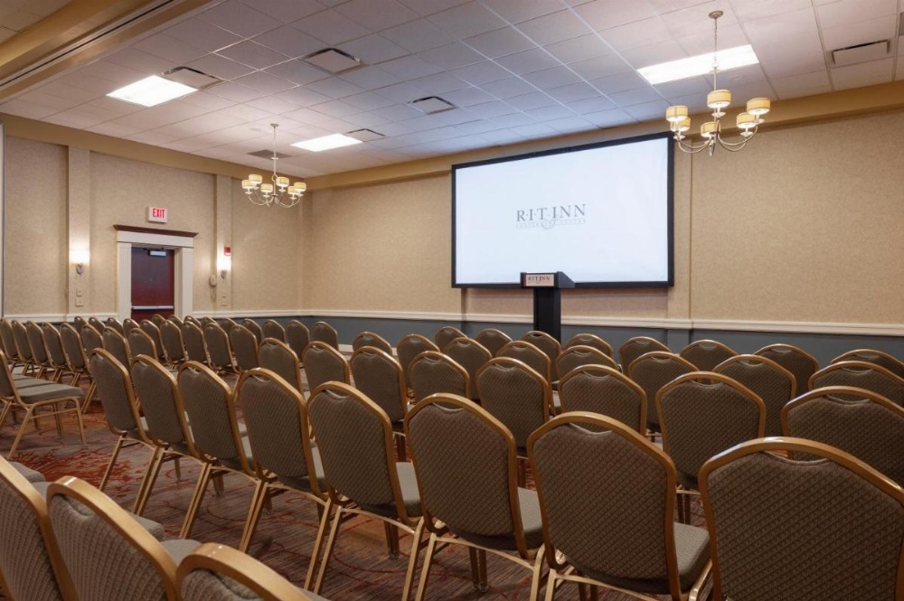 RIT Inn & Conference Center Image 17